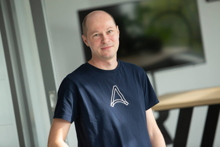 Dużo się w AUCTANE zmienia, ale na pewno nie klimat. Rozmowa z Łukaszem na 15-lecie jego pracy